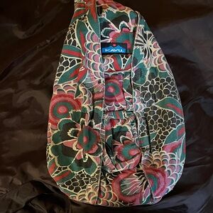 KAVU Women's Floral Backpack - Red and Green
